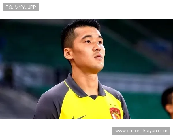 泪目了,钟义浩赛后连夜赶赴青岛,海牛进球瞬间他哭得像孩子,知乎钟义燊 泪目了,钟义浩赛后连夜赶赴青岛,海牛进球瞬间他哭得像孩子,知乎钟义燊