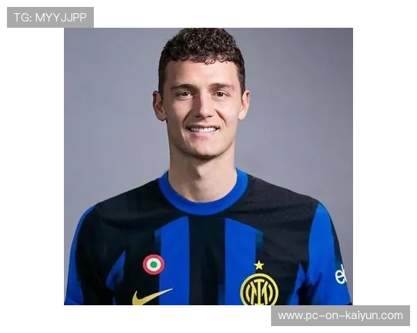 国米帕瓦尔贴地重炮力量极强——从球场到球鞋，开启贴地劲射的新纪元